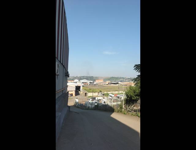 550M² MINI FACTORY TO LET IN SPRINGFIELD PARK